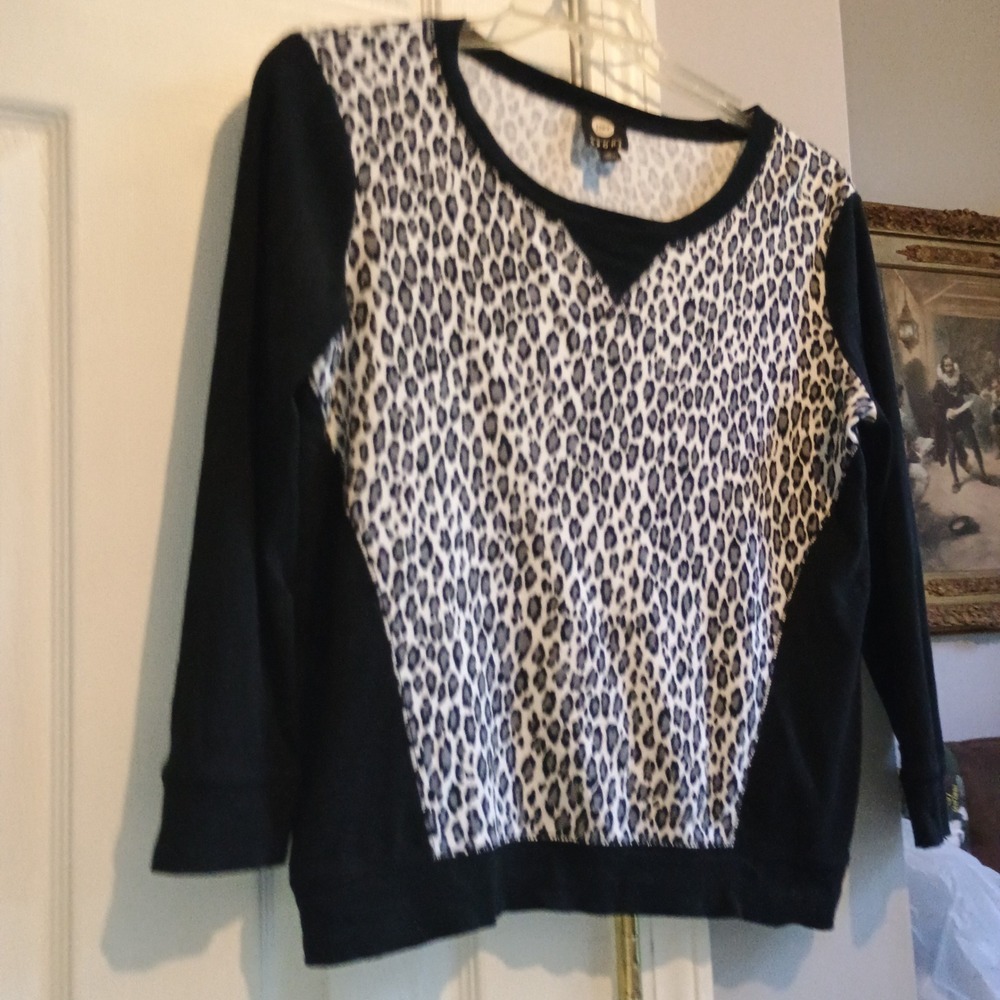 JNY Jones New York Sport Leopard Print Long Sleeve Top - Sz M - Picture 7 of 11